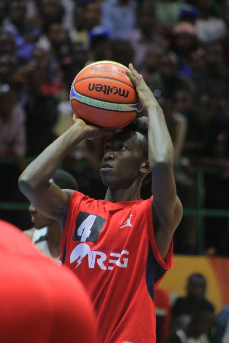 ferwabaRW's tweet photo. REG BBC Lead  by 10 #REGvPAT #YOLOHOOPS @MTNRwanda @reg_rwanda 2 quarter , 2min https://t.co/fBYuWdAj7O