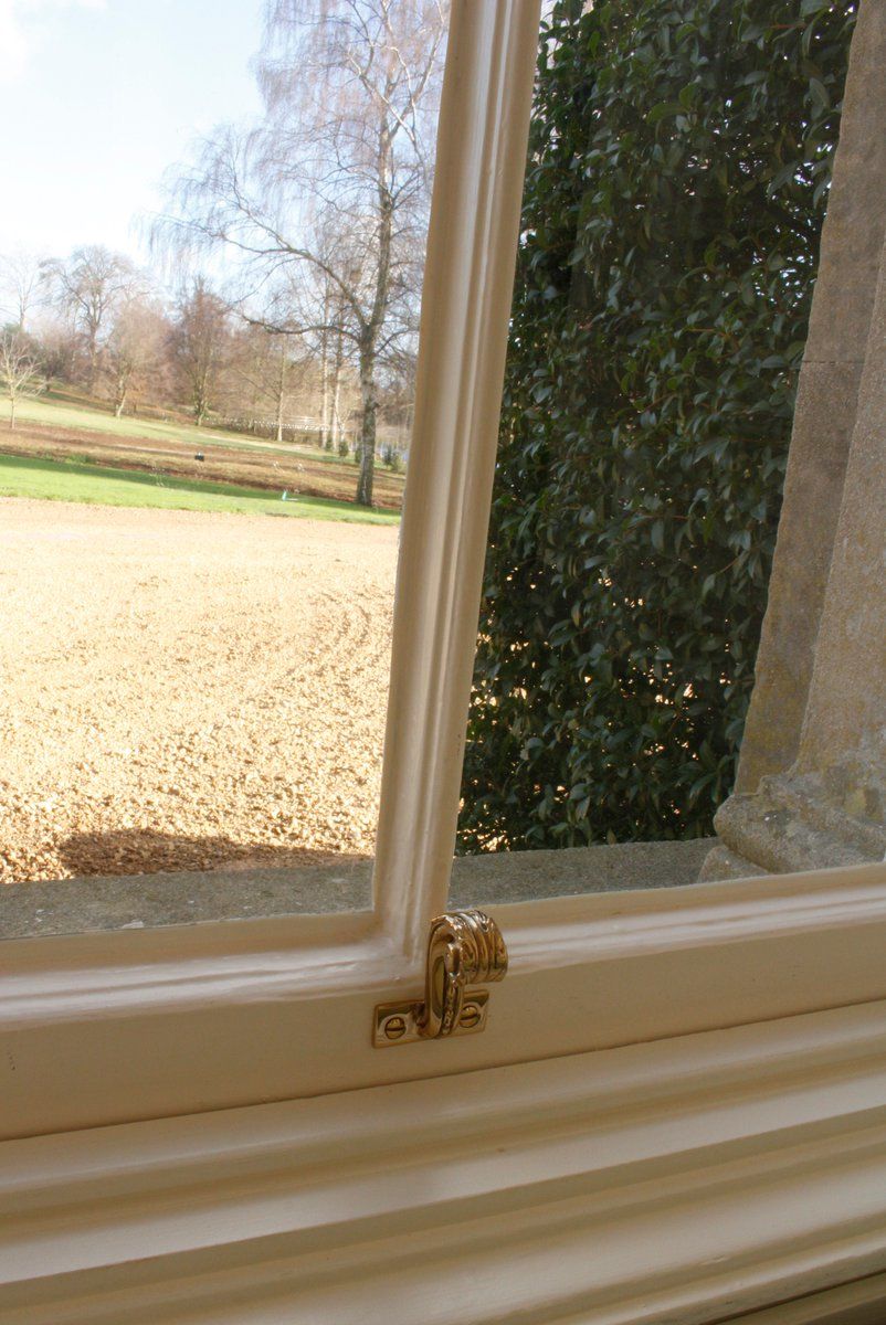 BrassartLtd's tweet photo. We're not just door furniture makers; window furniture too...https://t.co/LR1dEgs2ps 

#Adam #Luxury #interiordesigners @architectmag @IDTmagazine #WindowFurniture #HBRshow19 #GBmfg @EKBBMAG #BespokeHardware @WindowDoorMag @homestylemaguk @MADEexpo #SolidBrass #Treniq #madeinuk https://t.co/ZMNgfWSRAQ