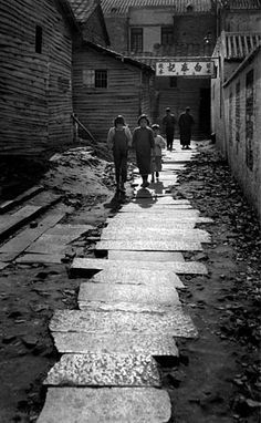 EmilianoSarcos's tweet photo. Fan Ho https://t.co/a6uU8mBoX5