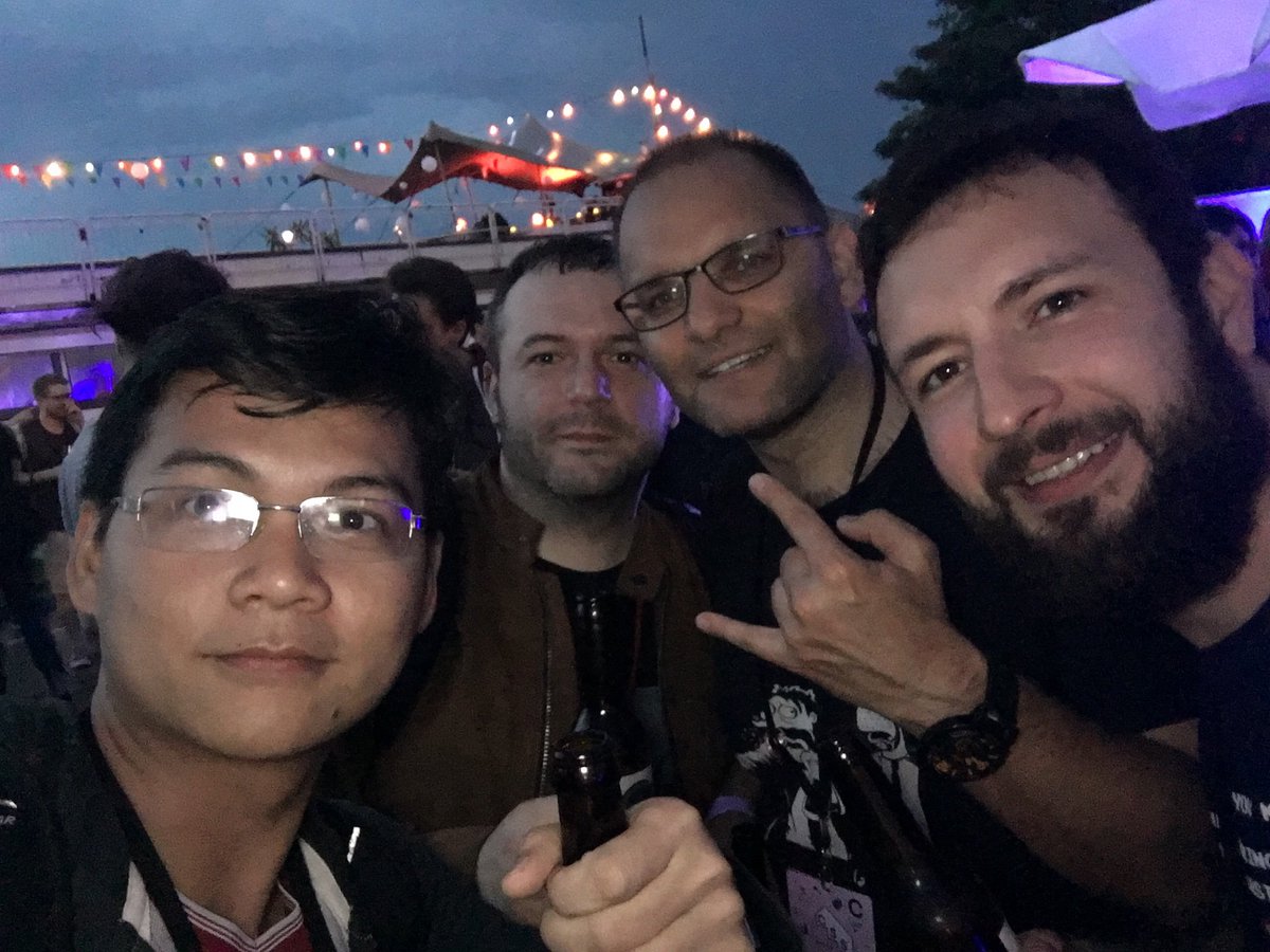 CSSConf EU <a href="/fetis26/">Staatlich Frustrierter</a> <a href="/darkilfa/">Ilya Taratukhin</a>