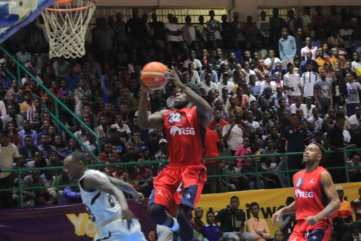 ferwabaRW's tweet photo. HALF TIME #YOLOHOOPS  REG 41-43PATRIOTS , @Amahorostadium, 

https://t.co/ZJxq2Tx03e https://t.co/P6J155iVRX