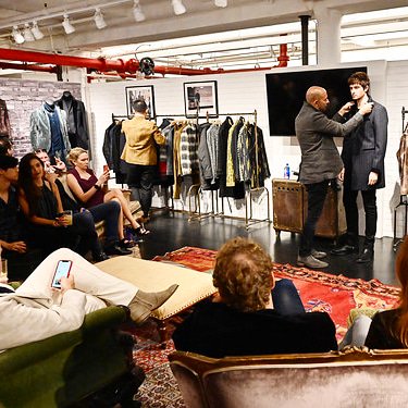 KenPanton's tweet photo. The best way to experience a new collection #johnvarvatos #spencerdraeger #Mensfashion #menstyle @johnvarvatos @SpencerDraeger https://t.co/TCL9GtPrCt #Mensfashion #stylehim https://t.co/dJBUYdkYQb