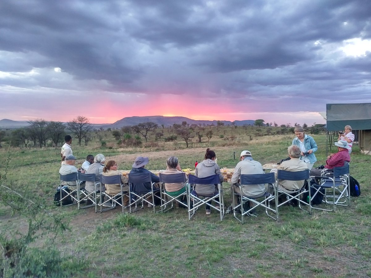 UmojaAdventure's tweet photo. Happy time with big group!!booking now  #jumajigwa36@gmail.com https://t.co/d608UkpyZH
