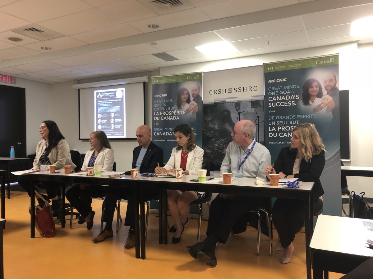 SSHRC_CRSH's tweet photo. .@BerubeDo, VP of research programs at #SSHRC, is participating in the panel on “La force motrice de la diversité” during @_Acfas congress. @UQO #AcfasC4 #Acfas @AcfasScHumaines @AcfasScSociales @UQO https://t.co/ot3xKWCJ3F