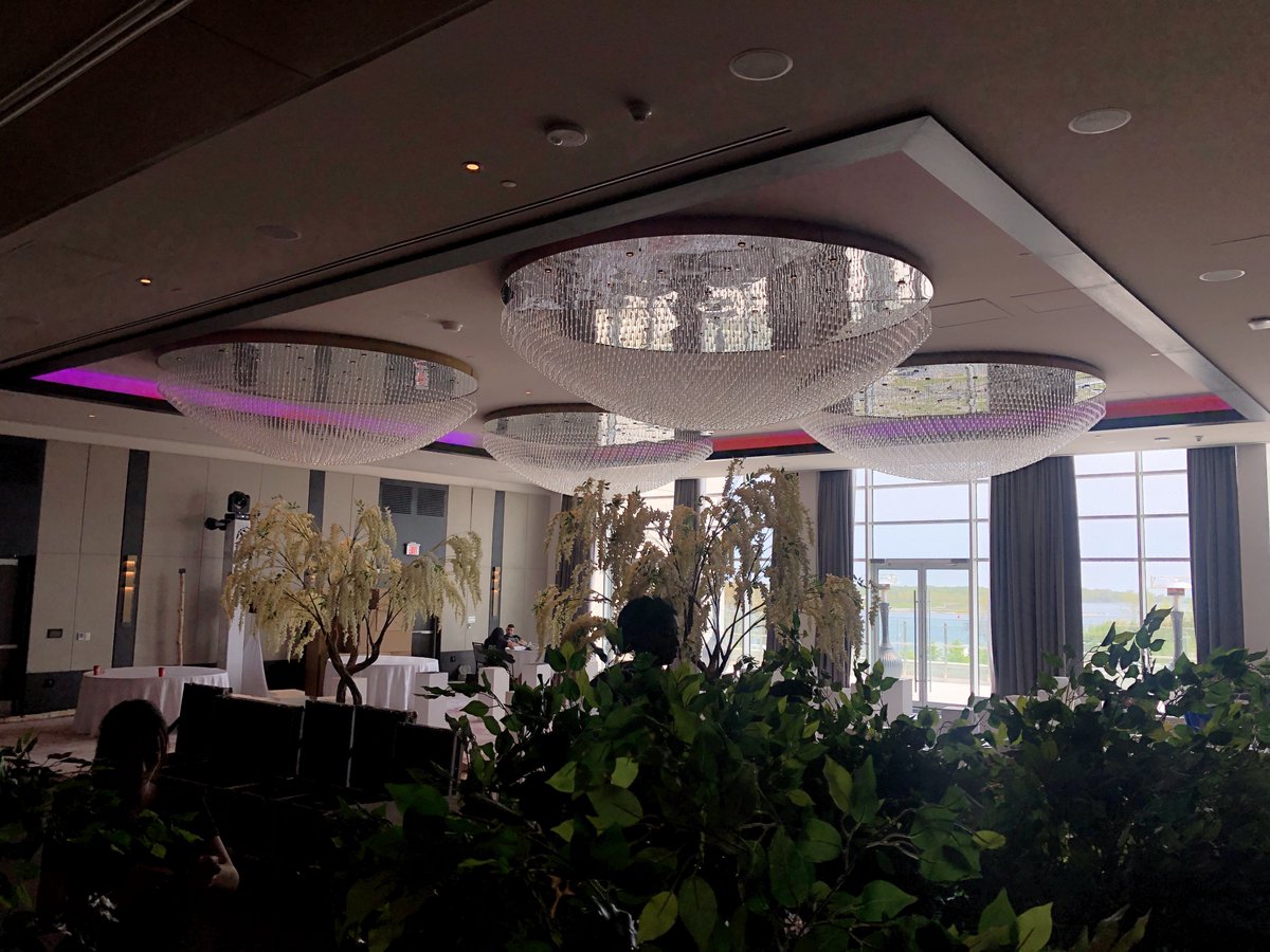 Another day, another setup! This time is for a magical wedding at the Hotel X Toronto! ❤️