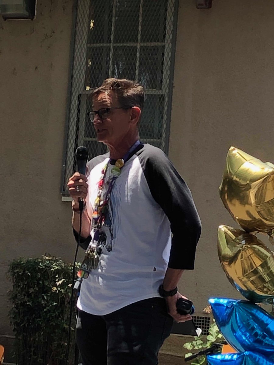 Deb Smith, DPMHS grew from good to great under your leadership. Congratulations on your retirement, and thank you so much for all you do for students and staff! ⁦@DPMHSPrincipal⁩ ⁦<a href="/ScottAtLAUSD/">Scott M. Schmerelson</a>⁩  ⁦<a href="/LAUSDNorthwest/">LAUSD Local District Northwest</a>⁩