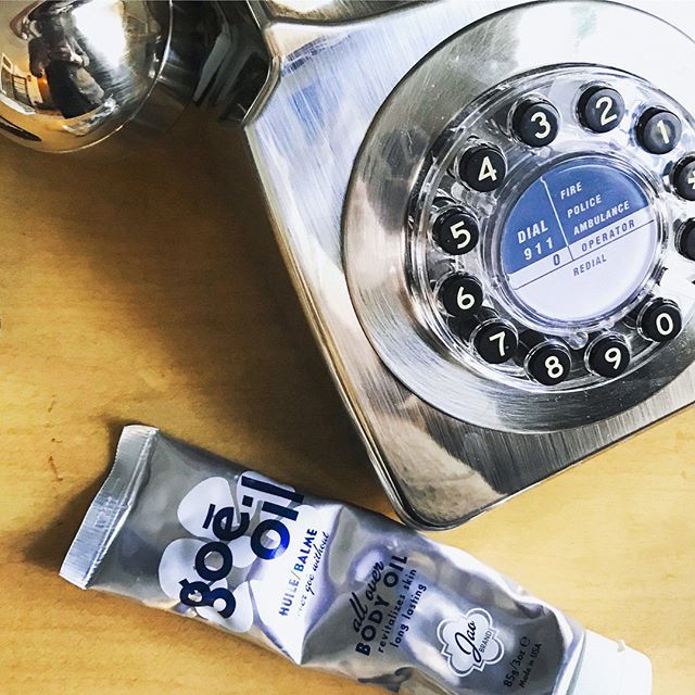 Summer is calling! ☀️📞 I'm getting ready for a warm weekend with shorts and skirts in my future... which means bare legs and plenty of Goē Oil. 💙 .
.
.
.
.

#greenbeauty #cleanbeauty #multipurpose #travelstyle #naturalskincare #skincare #beauty #skin… bit.ly/30XGGbt