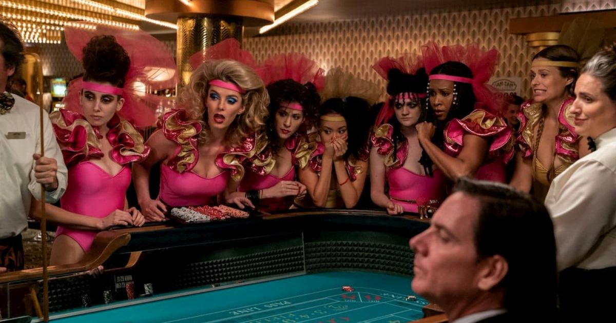 AlexahTrends's tweet photo. ‘GLOW’ season 3 (elbow) drops on Netflix August 9th https://t.co/4gsETiTP8G https://t.co/4uhNLkgA9j
