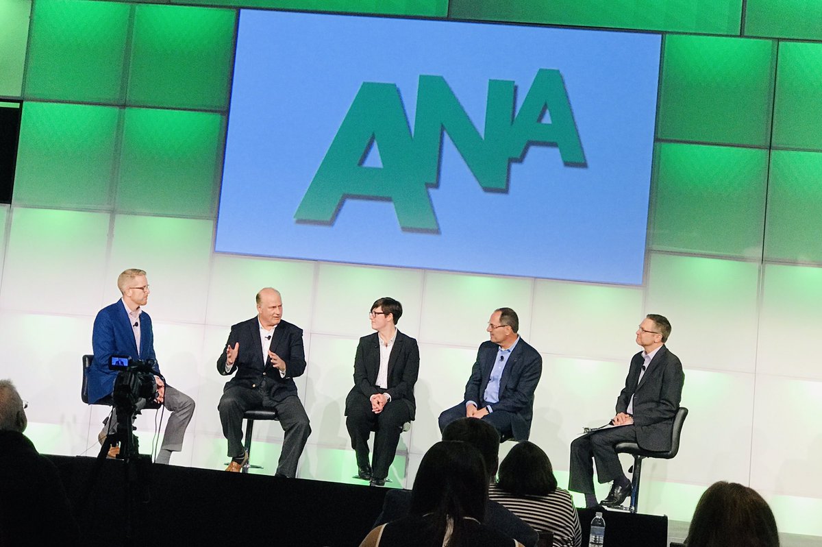 MrPhilipBlack's tweet photo. “Having a seat at the table and an early heads up on change” enabled marketing to help @MolexConnectors make the shift from manufacturer to solutions provider. 

Great tips from @bgkrause &amp; others on marketing in a time of transition at #ANAB2B @ANAmarketers https://t.co/wn9UywzdRq