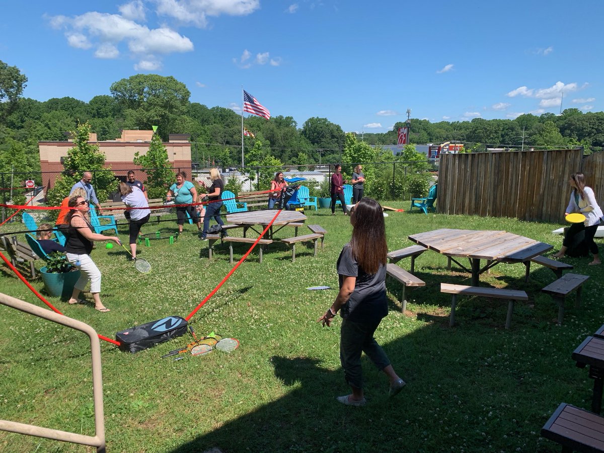AACPS_Data's tweet image. An hour of choice! Outside games, video games, board games, @BreneBrown book study, yoga! How can you apply these concepts to a classroom? #DLC1819