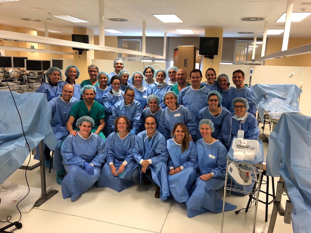 Encantada de haber participado en el Máster @suelopelvicoUMH. Un grupo de cirujanos colorectales magnífico y unas personas extraordinarias.