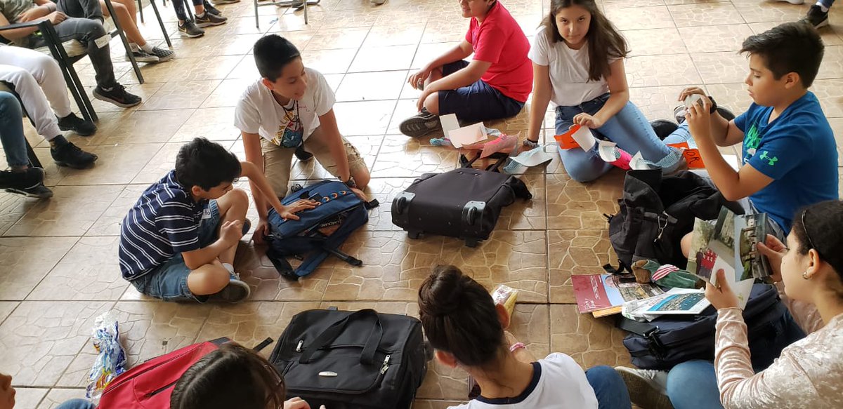 InstitutoMater's tweet photo. Alumnos de 6o de Primaria durante su encuentro con Jesús, respondiendo a su invitación para seguirle y vivir como Él, con ayuda del Espíritu Santo.
#WeAreSacredHeart
#MaterSoy https://t.co/x0OqH4WJcO
