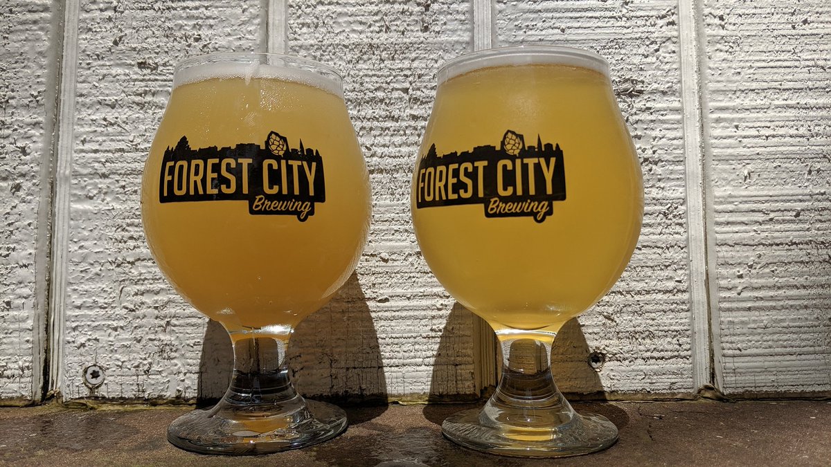 Daybreak Pilsner &amp; Daybreak Radler are here for a short time this weekend—don't worry, they'll be back this summer!
ON TAP=
-John Beere Kolsch
-Daybreak Pilsner
-EXP4 IPA
-Odin IPA
-Riddler IPA
-Blaubeere Sour Ale
-Barley's Irish Stout
#CT #radler #pilsner #germanpilsner #cycling