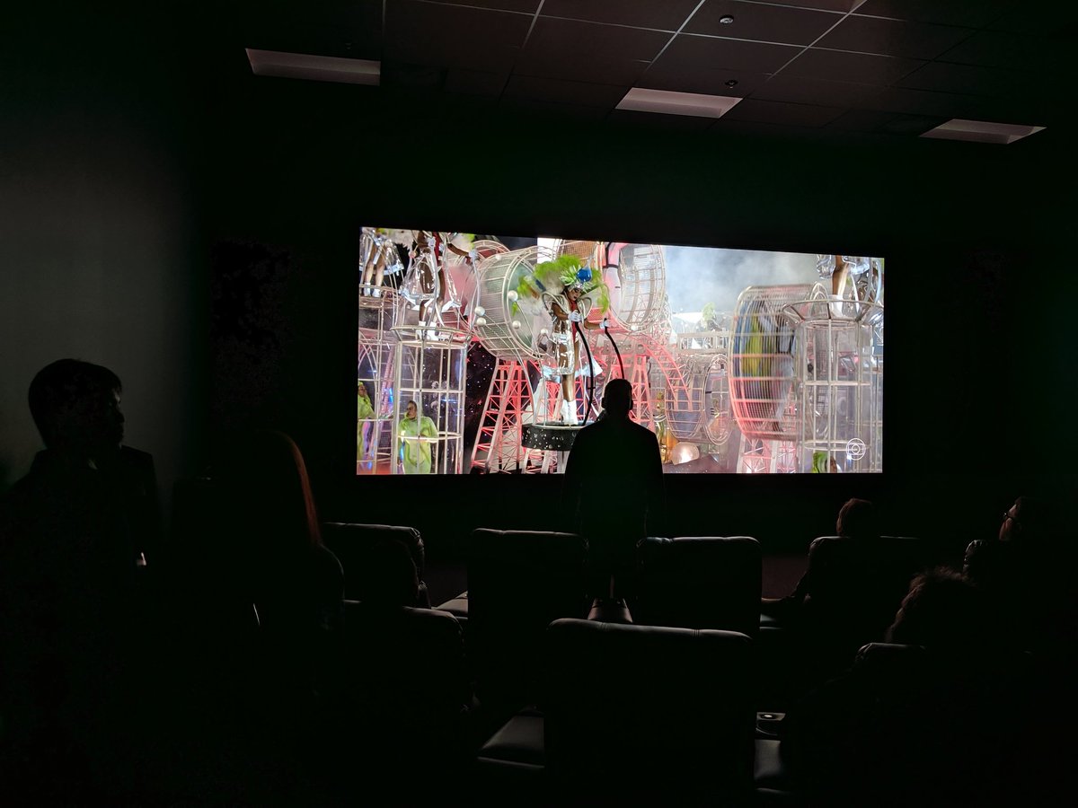 ZSystemsInc's tweet photo. Sony's new 27' C-LED (Crystal LED) wall at their DMPC.  This one is 108 panels and 6k resolution.  It can scale up to 8k and beyond.  It's an incredible HRD experience that will change the way we watch movies. @SonyProUSA https://t.co/jKxHE7QWdM