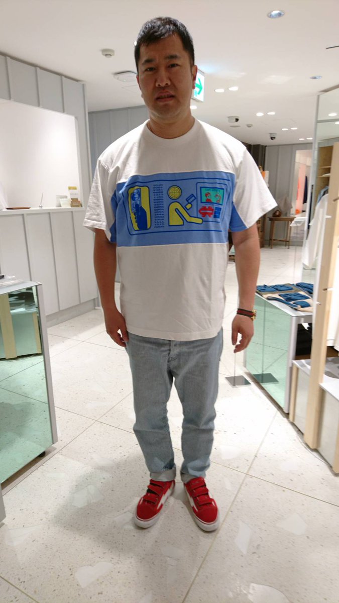 とにかく明るい安村 試着 顔が極端に面長老け老け男 顔が建立 こんりゅう って感じ 19年顔建立