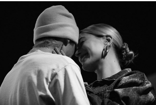 3relation tweet media