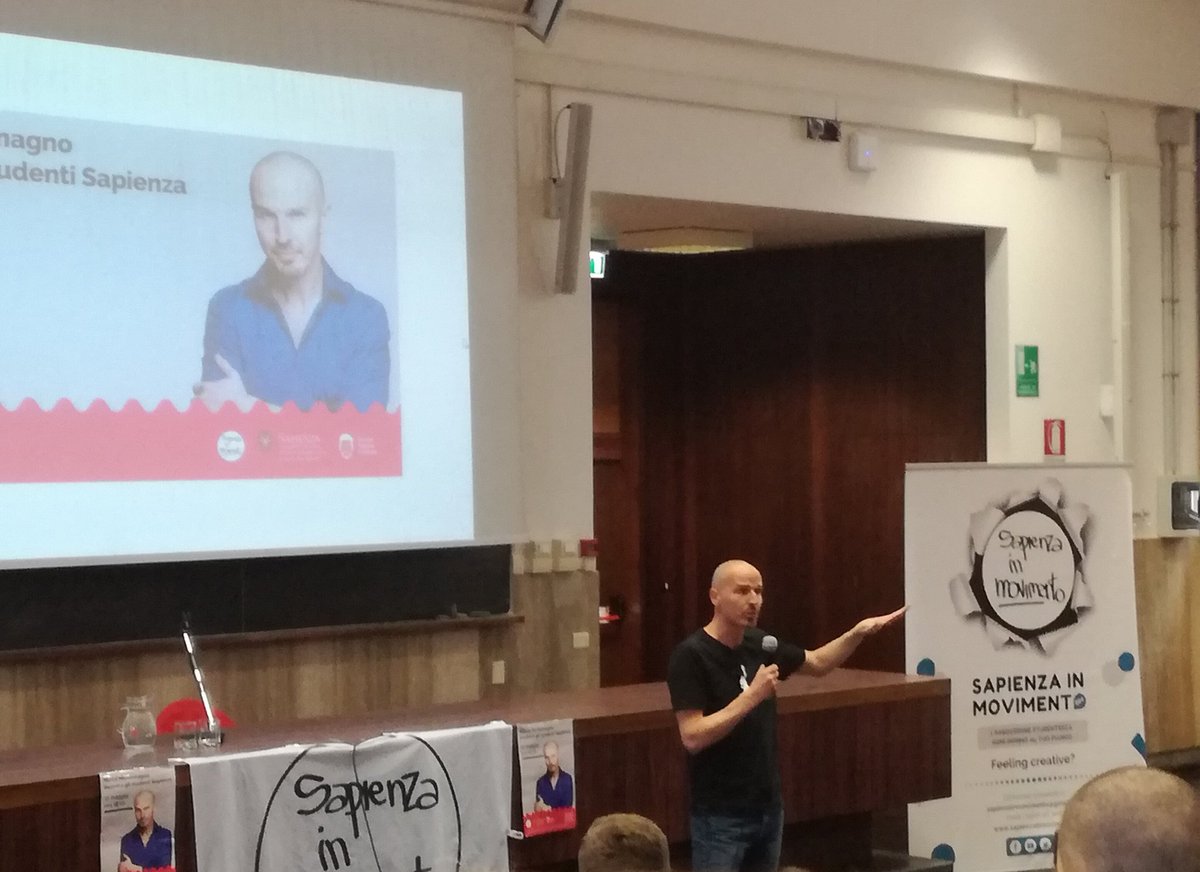 MatteoBiritogn1's tweet photo. "Bisogna capire qual è il centro della tua competenza e rimanere in quel cerchio. Sui social non esistono ricette magiche, solo sudore, sangue e lacrime". @montemagno
@SapienzaInMovim
#Smm19 #Sapienza #digitalmarketing https://t.co/ejaCNtwWTo