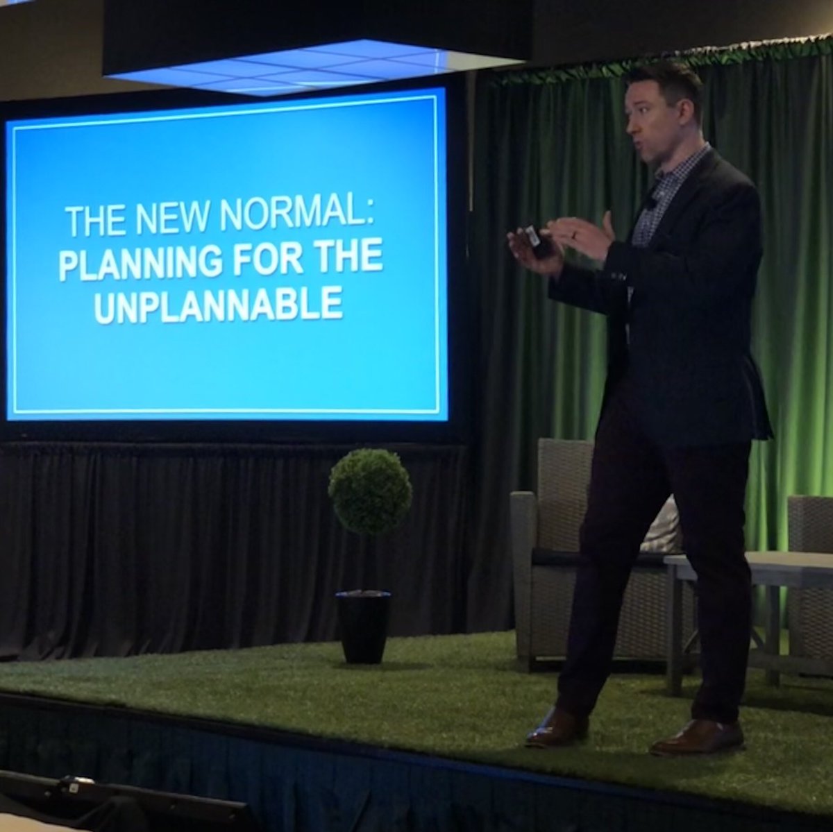 CharlieCurve's tweet photo. “Smart management of a social media crisis requires a plan (review every 6 months), balancing facts/emotion, and tech (capture, monitor, respond). Your audience is smarter than you might think” - @identitypr big brain @bchesnutt holding court at #SubSummit2019
#SubSummit https://t.co/4ffFupxrU9