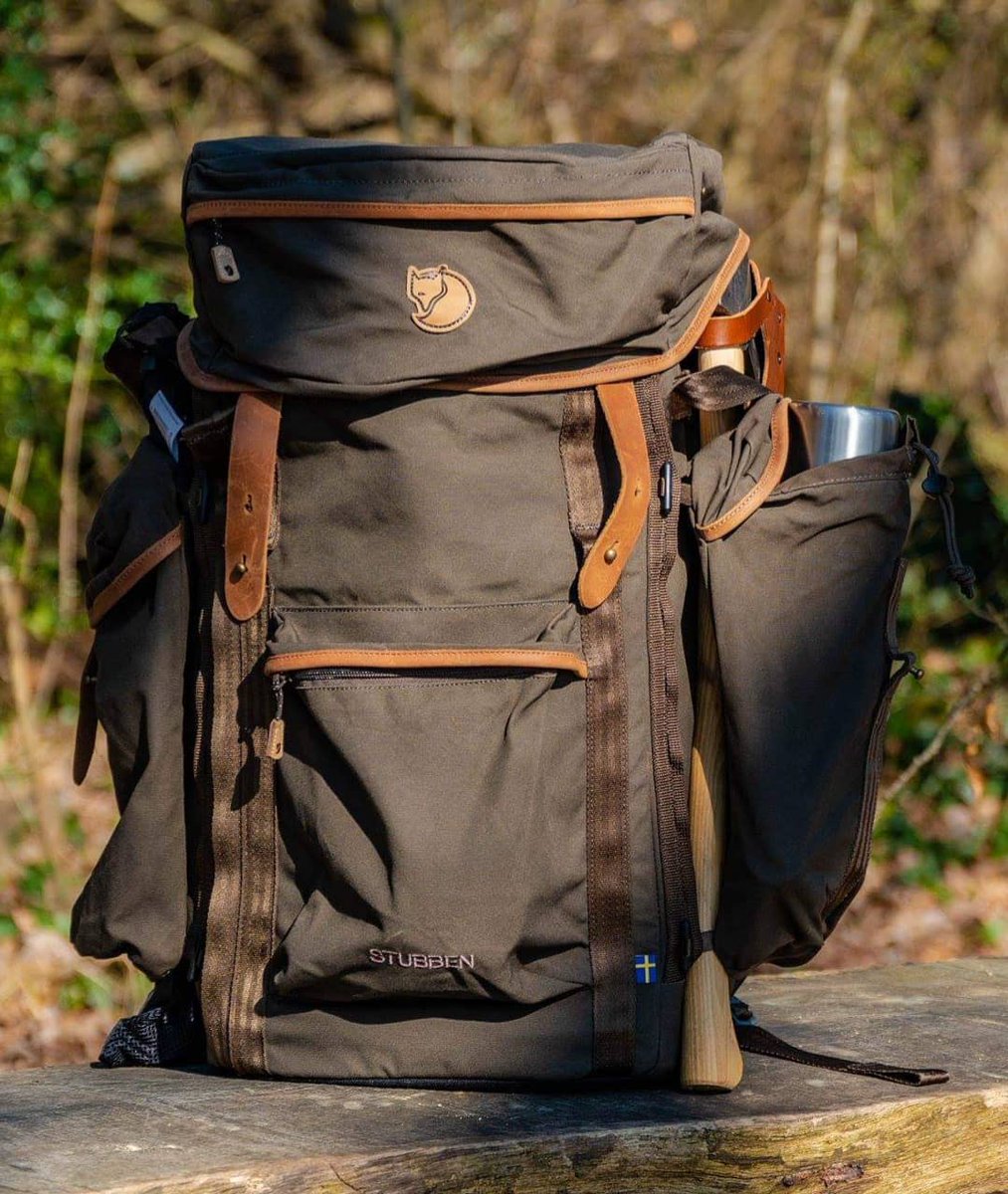 sporting_lodge's tweet photo. Finding a modern classic in the the Fjällräven Stubben Backpack. Now online at https://t.co/qNlSZGN7iT! 
Photo Credit: @beardyman_reviews
#stubben #fjallraven #fjallravenbackpack #nature #wilderness #outdoors #hiking #thesportinglodge https://t.co/ySOO5YRR1S