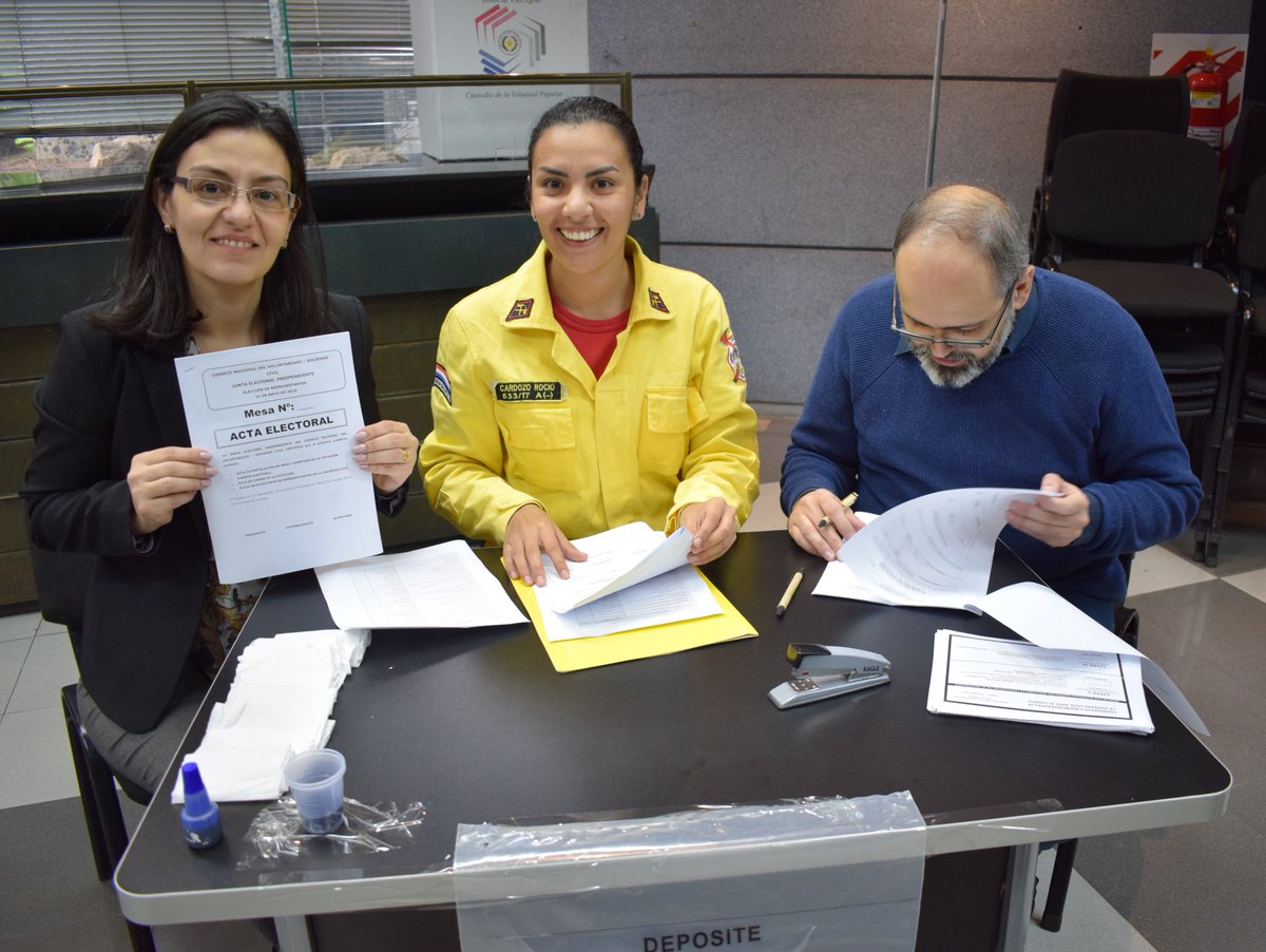 VEP_Paraguay's tweet photo. ⚠️ ¡Atención! 

👥Ya se encuentra habilitada la mesa receptora de votos para la elección de representantes de la sociedad civil que trabajan en el ámbito de voluntariado para integrar el Consejo Nacional de Voluntariado #CONAVO 

🙌Acompaña el proceso el @TSJE_Py https://t.co/2TPfOMy46g