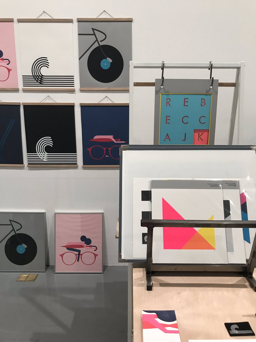 CreativeEdin's tweet photo. At the #DesignMarket2019 with
@rebeccajkaye, https://t.co/5fotX8r5V8, @Anarkik3D, and @collingwoodnoris
At @fruitmarket until 8pm and all day Saturday and Sunday!
#CEevents https://t.co/mU1R4VUWrx