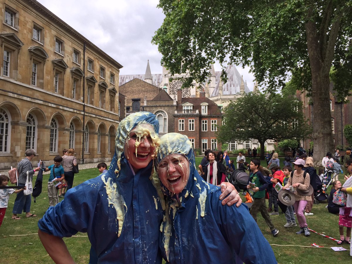 waaron_ed's tweet photo. What a glorious day in @wabbey garden celebrating science with so many curious young minds &amp; lovely pals @circus250 @stpaulsedu @LinneanLearning @museummethodism @JewishMuseumLDN @StJohnsGate @CharterhouseEC1 @DiddyDisciples
Learning is Fun. https://t.co/H6BzI6v6uU