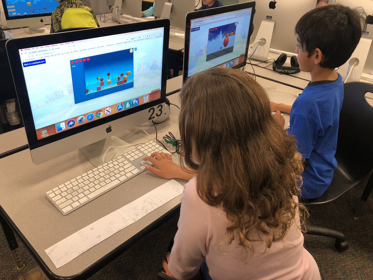 techytechsmith's tweet photo. Who loves making video games? We do🙋🏻♀️🙋♂️🙆♀️🙅🏻♂️🙅🏽♀️ Ss designed and programmed a game for their friends using @codesparkapp #csforall #DMUSD #techytechsharks #3rdgrade #STEAM #edtech https://t.co/8ggSRs20uN