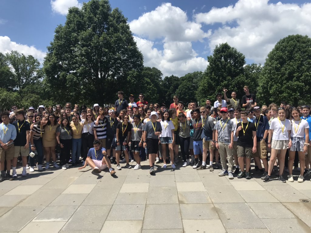 mccabe_ms's tweet photo. #MMSDCTrip19 BUS 4 Headed home. https://t.co/0NoWR7eOQf
