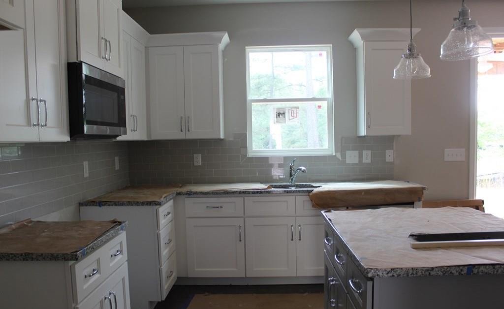 JordanBuiltNC's tweet photo. This new construction home for sale in Everly is a must-see! Check out our website for information on this gorgeous 4 bedroom, 2.5 bath home and make plans to see it in person this weekend! https://t.co/DUBFzbe85T https://t.co/YcaIxdfCis