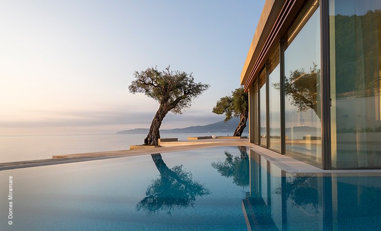 luxuszeit's tweet photo. luxuszeit mal ohne Kids: Im Domes Miramare auf Korfu verbringen Paare einen herrlichen Sommerurlaub zwischen viel Natur und modern-mediterranem Ambiente. Lokale Küche auf Sternenievau und herzliche Mitarbeiter machen den Aufenthalt lässig luxuriös wie nie. https://t.co/UPkqcBjVmZ https://t.co/1hyfvifxrl