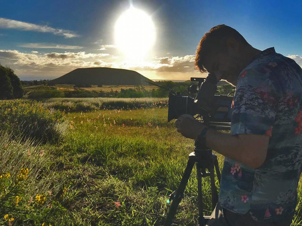 Nuestro equipo dirigido por nuestro querido amigo <a href="/felipebraun1/">Felipe Braun</a> está desenterrando poderosas historias de dioses y guerreros en la isla de pascua Rapa Nui. 🗿 🏝️ ☀️ ¿Qué misterios encontrará?