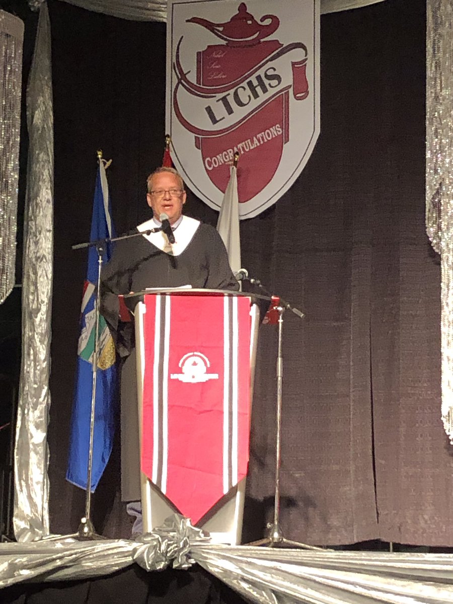 SuperStuRDPSD's tweet photo. A touching tribute to staff from Amanda and reply from proud papa and teacher, Mr. Vandervlis. #LTCHSgrad2019 https://t.co/M0apbobbue