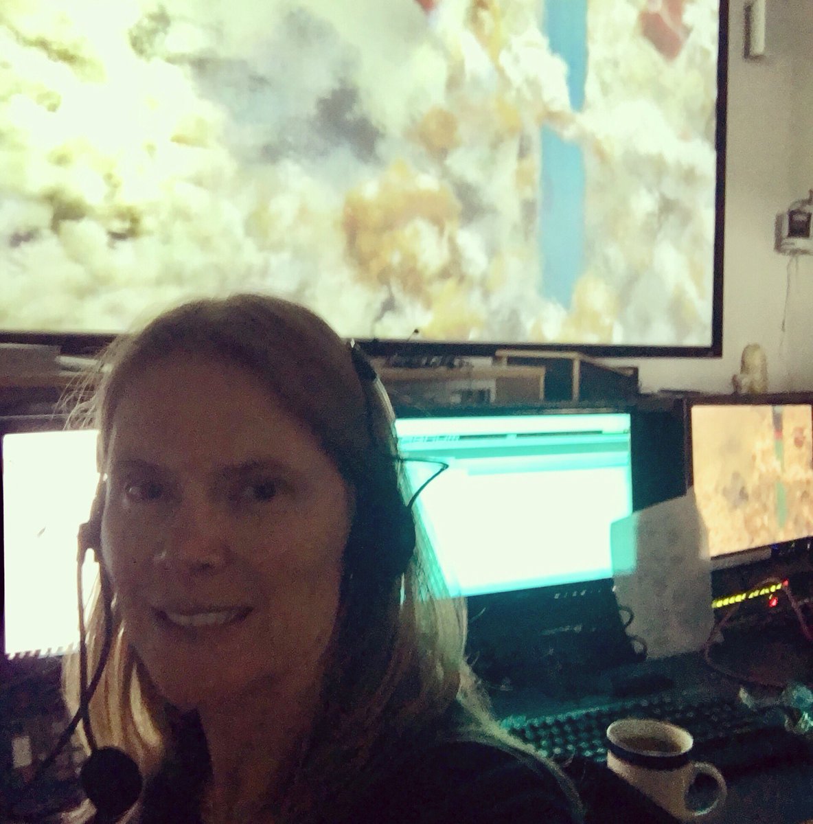 Science selfie. Follow along at nautiluslive.org

#deepsea #oceans #vents #subsea #gordaridge #planetocean #explore #telepresence #rov #microbes #astrobiology #scientistswhoselfie