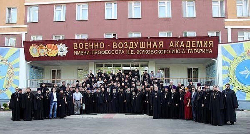 D76NnUmXkAIwinQ.jpg:large