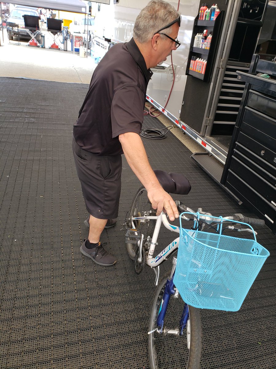 NikkiAriesMedia's tweet image. My #TeamBVR guys work on more than just Top Fuel Dragsters. Crew Chief Joe Barlam fixed the brakes on my bike!