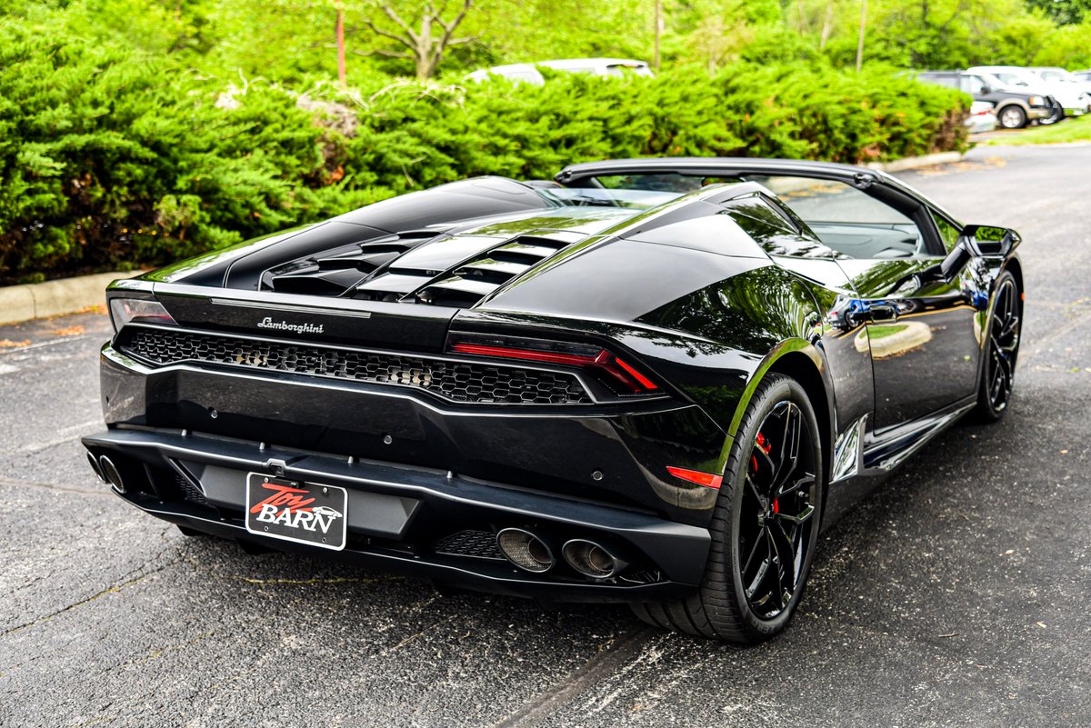 toybarncars's tweet image. NEW ARRIVAL
Blacked out 2017 Lamborghini Huracan Spyder available now for $247,000 with 3,300 miles!

Interested in this car?
Call us at 614-799-5000

For more info:
tinyurl.com/y6prrmp5
#Lamborghini #Huracan #LamborghiniHuracan