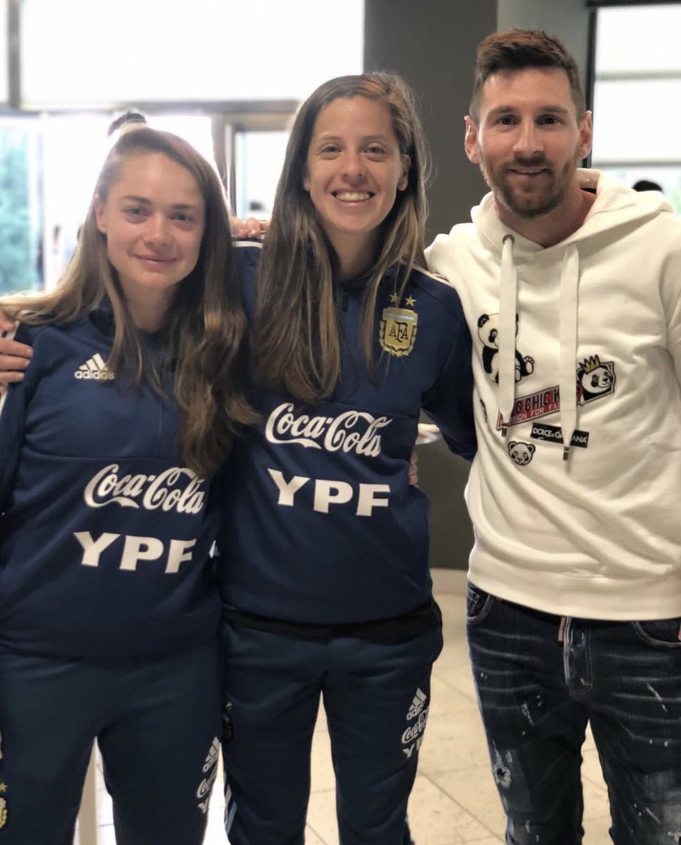 Angela Lerena tweet media