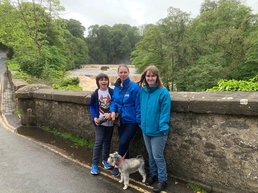 Samantha tweet media