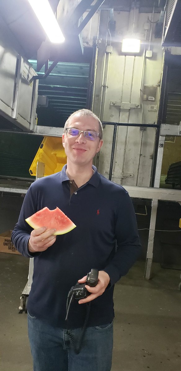 @NEnursesUPS @HubWoosta  taking some time to encourage good #HydrationHabits with some Watermelon, always a big hit!! #CHSP #ProudUPSers