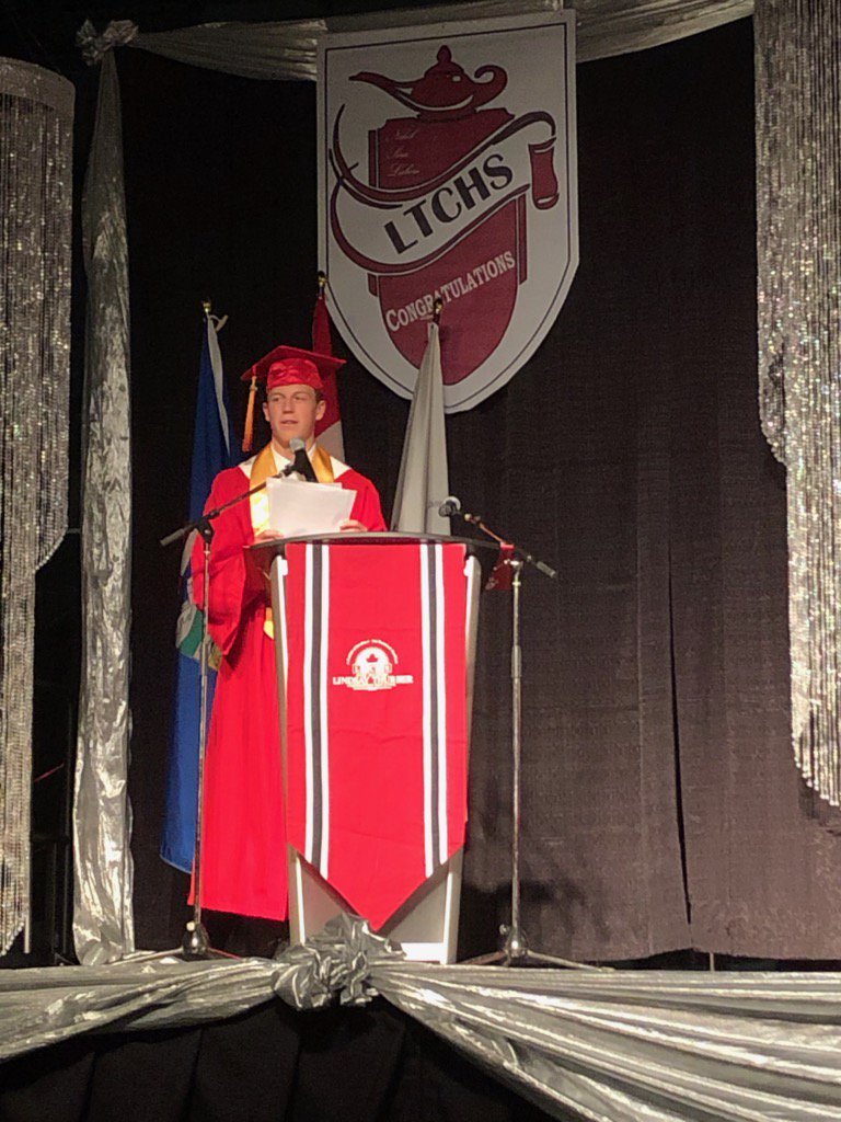 SuperStuRDPSD's tweet photo. Valedictorian Josh Campbell is inspiring his classmates with his speech. #LtchsGrad2019 #rdpsd #HeReferencedPhysics https://t.co/5OI9g6quuX