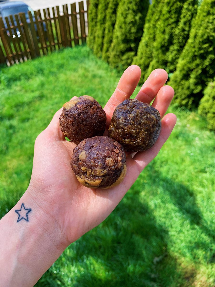 #fridayenergy calls for Friday energy balls! {rotating flavors at #Ballard while supplies last!
