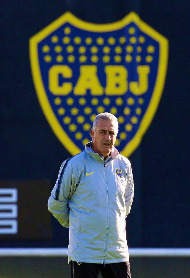 todoazulyoro's tweet photo. El probable equipo de #Boca para el partido del domingo: 

Andrada; 
Buffarini, López, Izquierdoz, Mas; 
Villa, Capaldo, Campuzano, Zárate; 
Tevez, Benedetto.

#VamosBoca
#TAO https://t.co/1fCcB4TWWp