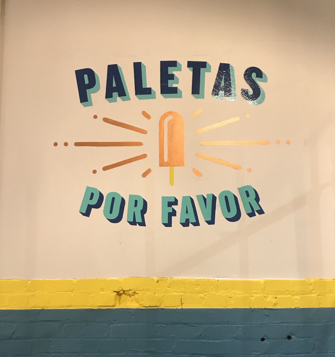 You can say that again😊 Paletas are F R E E with a kids' meal!🙌

#paletasporfavor #paletas #paletaspops #franklintneats #downtownfranklintn #mojostacosfranklin #factoryatfranklin