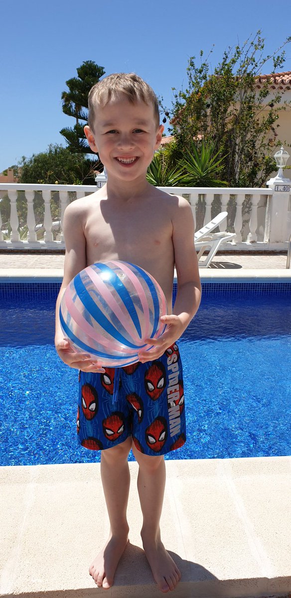 Craig_MCFC's tweet photo. Sorry #Tenerife, we've brought him back! #Sam #SpiderSam https://t.co/2qcWTZzUir