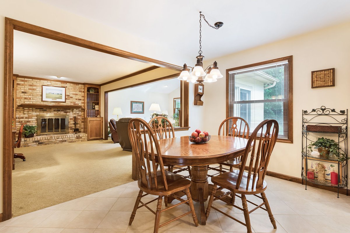 benhemmertHER's tweet photo. New Listing in Westerville(Spring Grove). Thanks to New Horizon Media Group for the awesome photos!

846 Karen Ct. Westerville, OH 43081
4 BR / 2.5 BA / 2400 sqft / .26 acres
$285,000

Please call 614.309.6197 if you have any questions! https://t.co/MMTJu4O0fL