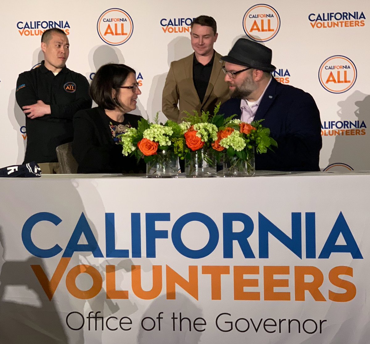 CalVolunteers's tweet photo. Today we signed a MOU to usher in a partnership with @EarnMerits. This partnership will provide #CERT members with FREE cutting-edge #technology to track their engagements and preparedness trainings with one million Californians. #CaliforniaForAll #CERTstrong https://t.co/va9AGUANyY