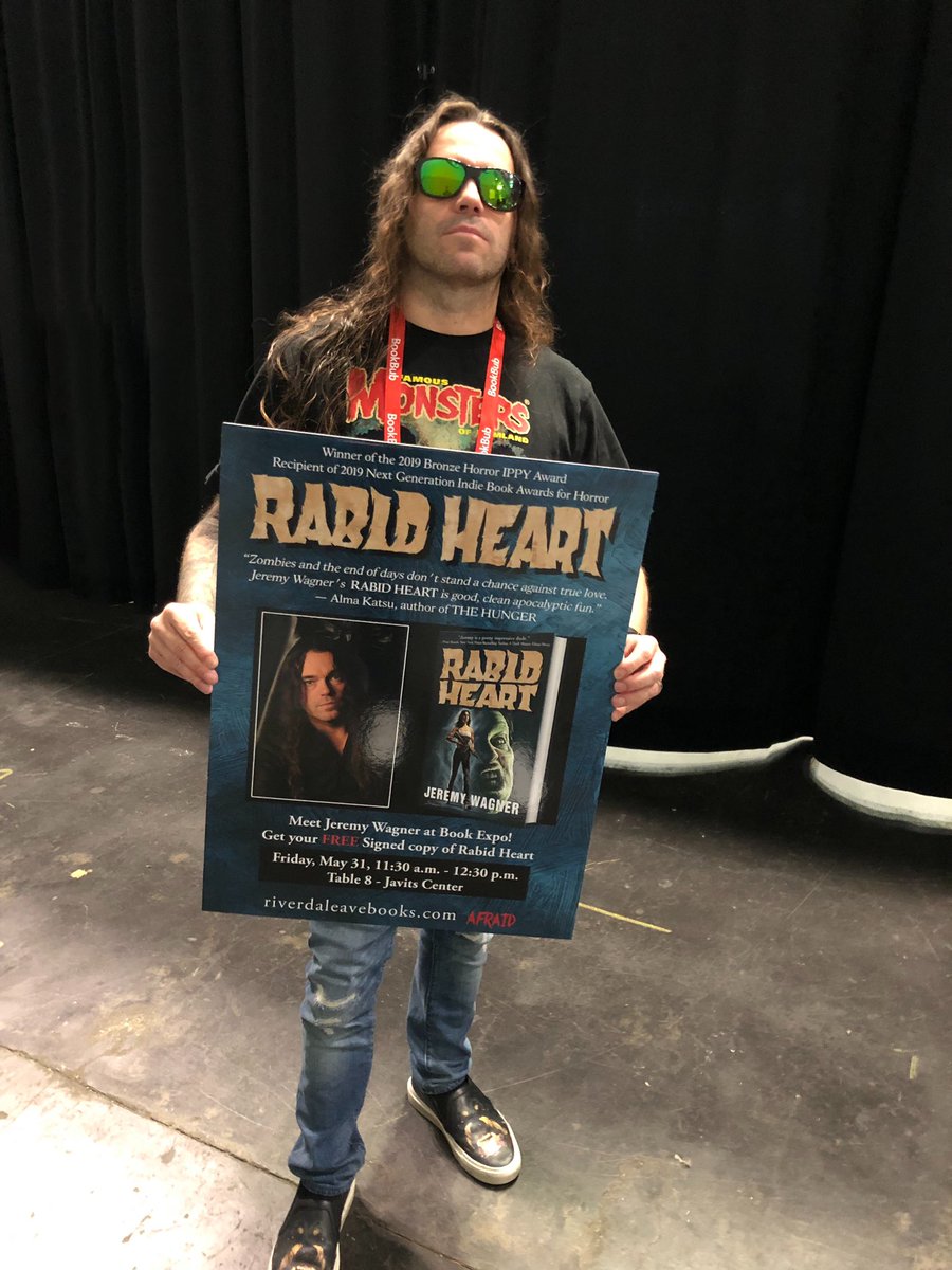 JeremyXWagner's tweet image. RABID HEART descended on BEA.

*Photo by: Tony Bosco @TB625 
. . .
#BEA #BookExpoAmerica #BookExpoAmerica2019 #RabidHeart #Novel #Books #Horror #SignedBooks #BookWorms #NYC #JavitsCenter #NewYork #RiverdaleAvenueBooks @riverdaleavebooks @bookexpo @PublishersWkly