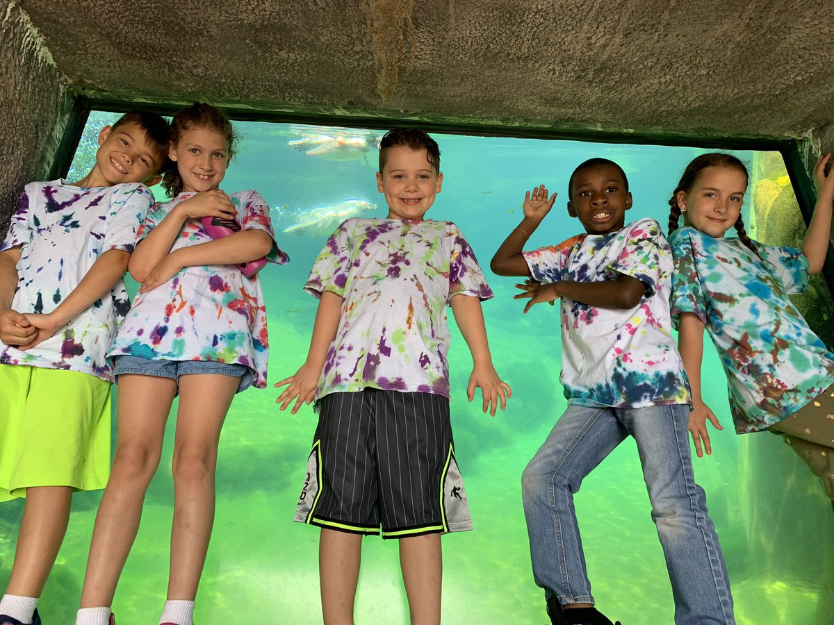 claddMRE's tweet photo. More fun at the zoo! @MrHerron2nd @MrsMurphy2MRE https://t.co/oOqQMx56vN