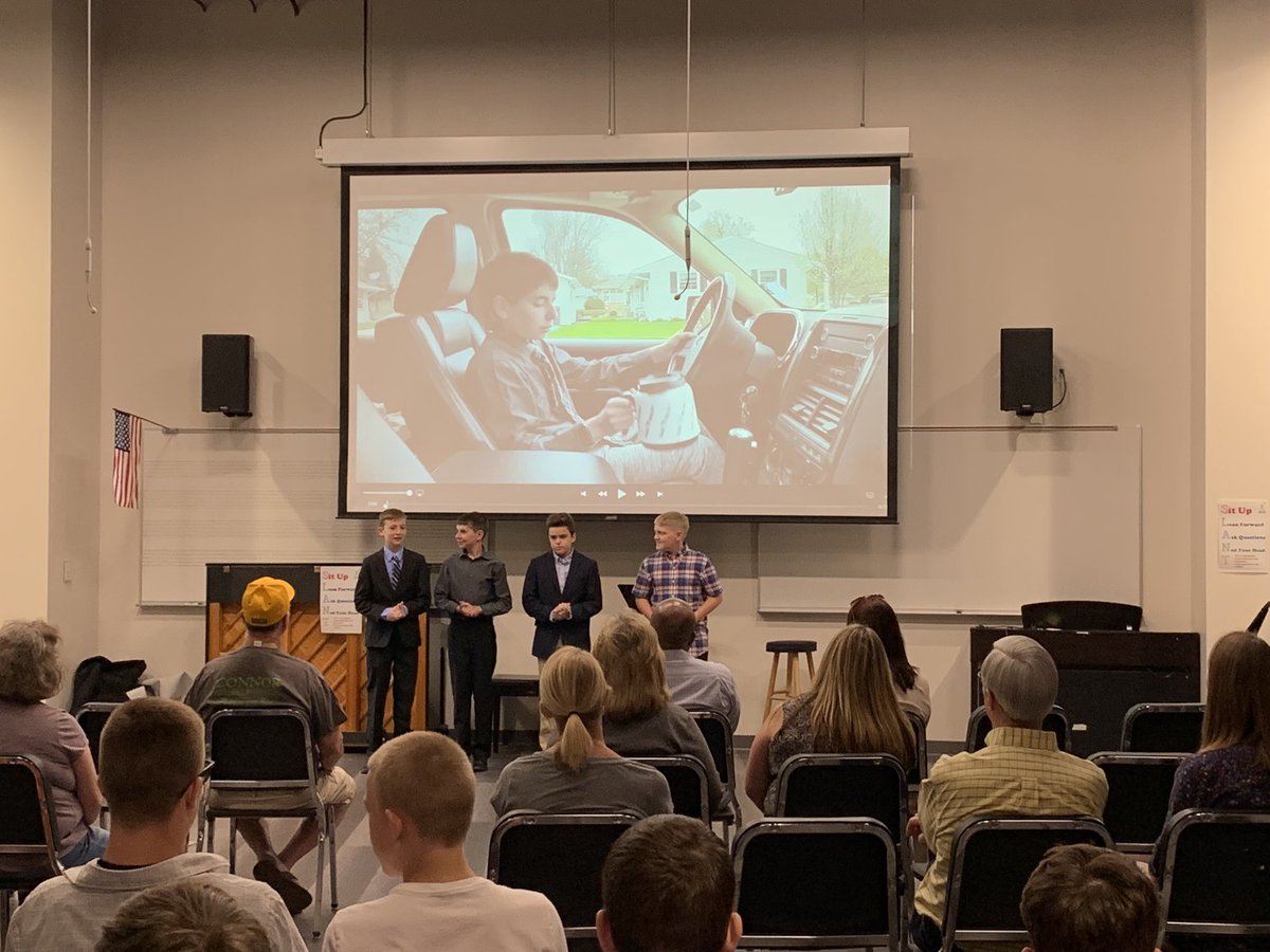 mtamas11's tweet photo. My @FallsSchools @NorthSDMF Media Creations students presented their business commercials to the business owners, school board, and parents today showing off their creativity, collaboration, and communication skills! #fallspride https://t.co/cPFAUJLz3m