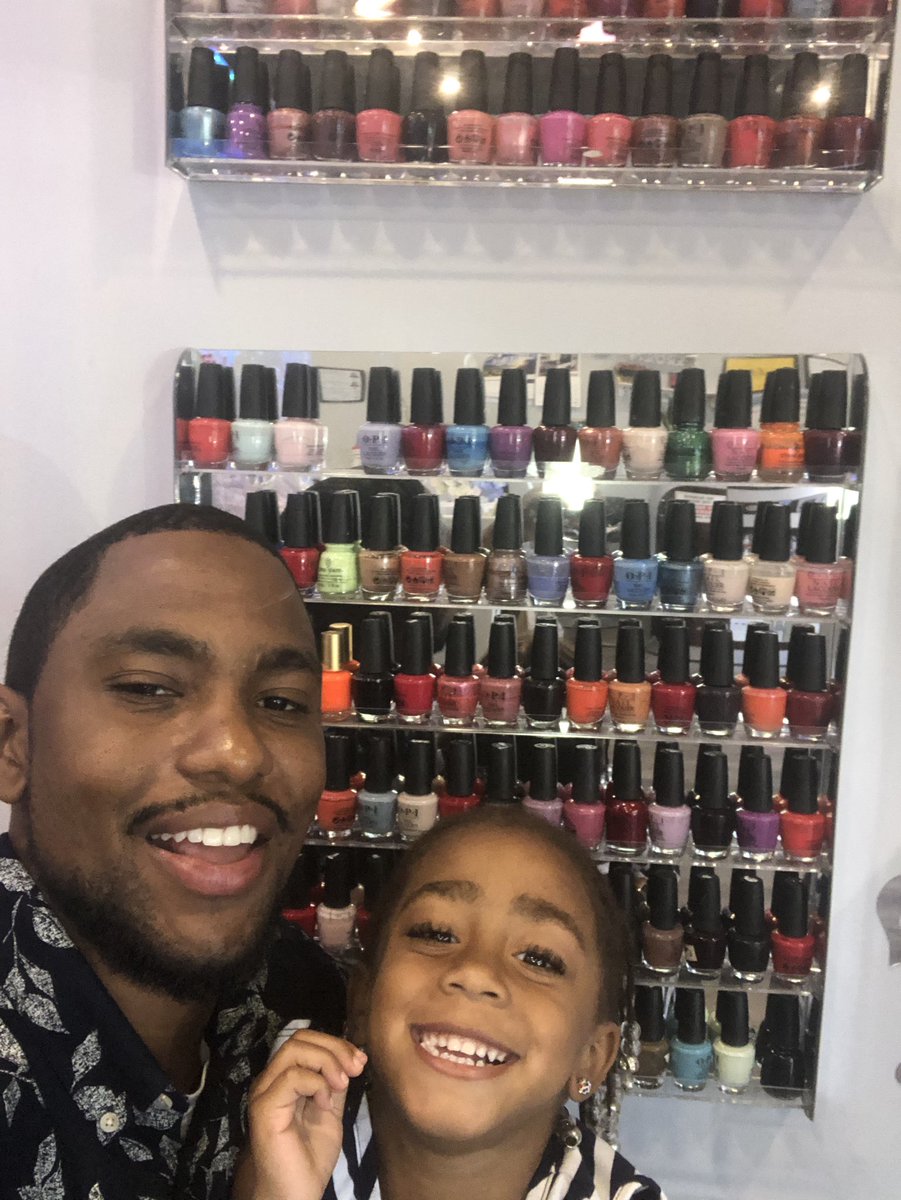 _CoachJDaniel's tweet photo. Daddy daughter day today. She has been asking to get her nails done so here we are! #Dad24/7 https://t.co/00ZhsabPhx